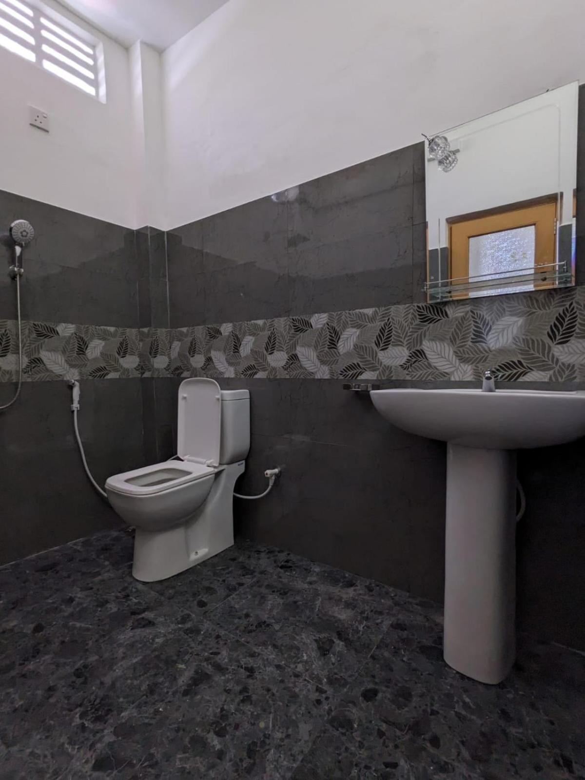 Mirewon Guest Hotel Weligama Buitenkant foto
